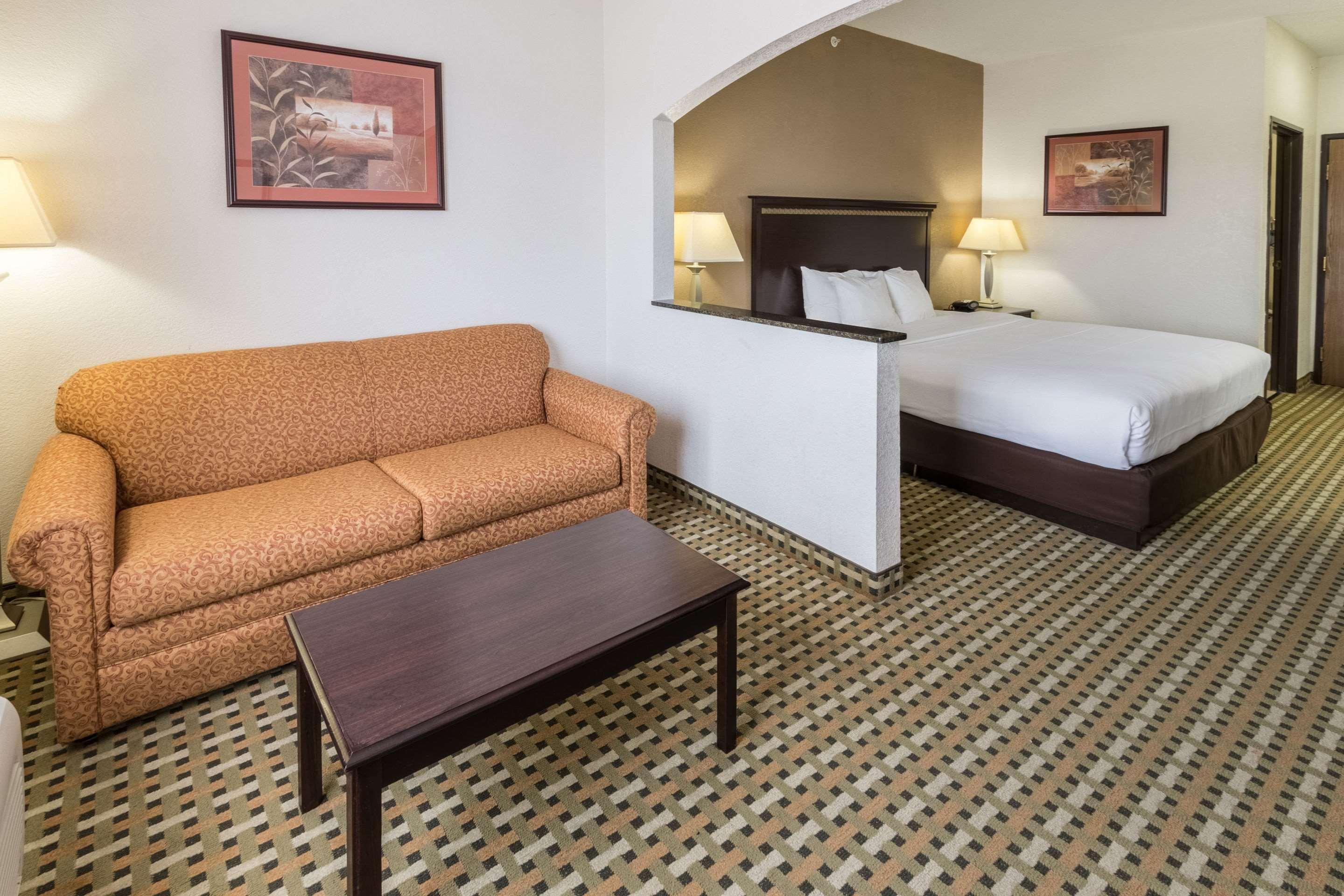 Quality Suites Burleson - Ft Worth エクステリア 写真