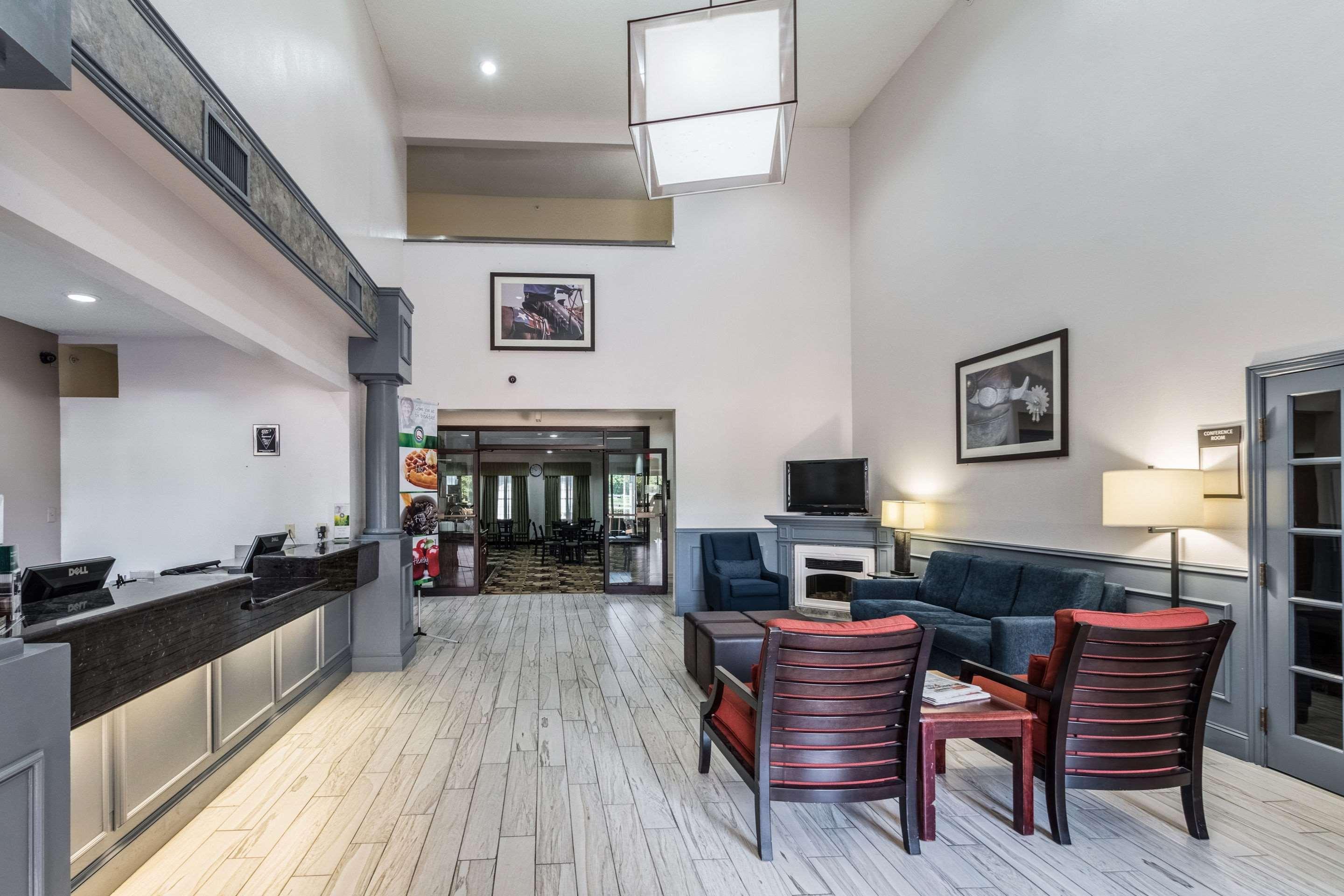 Quality Suites Burleson - Ft Worth エクステリア 写真
