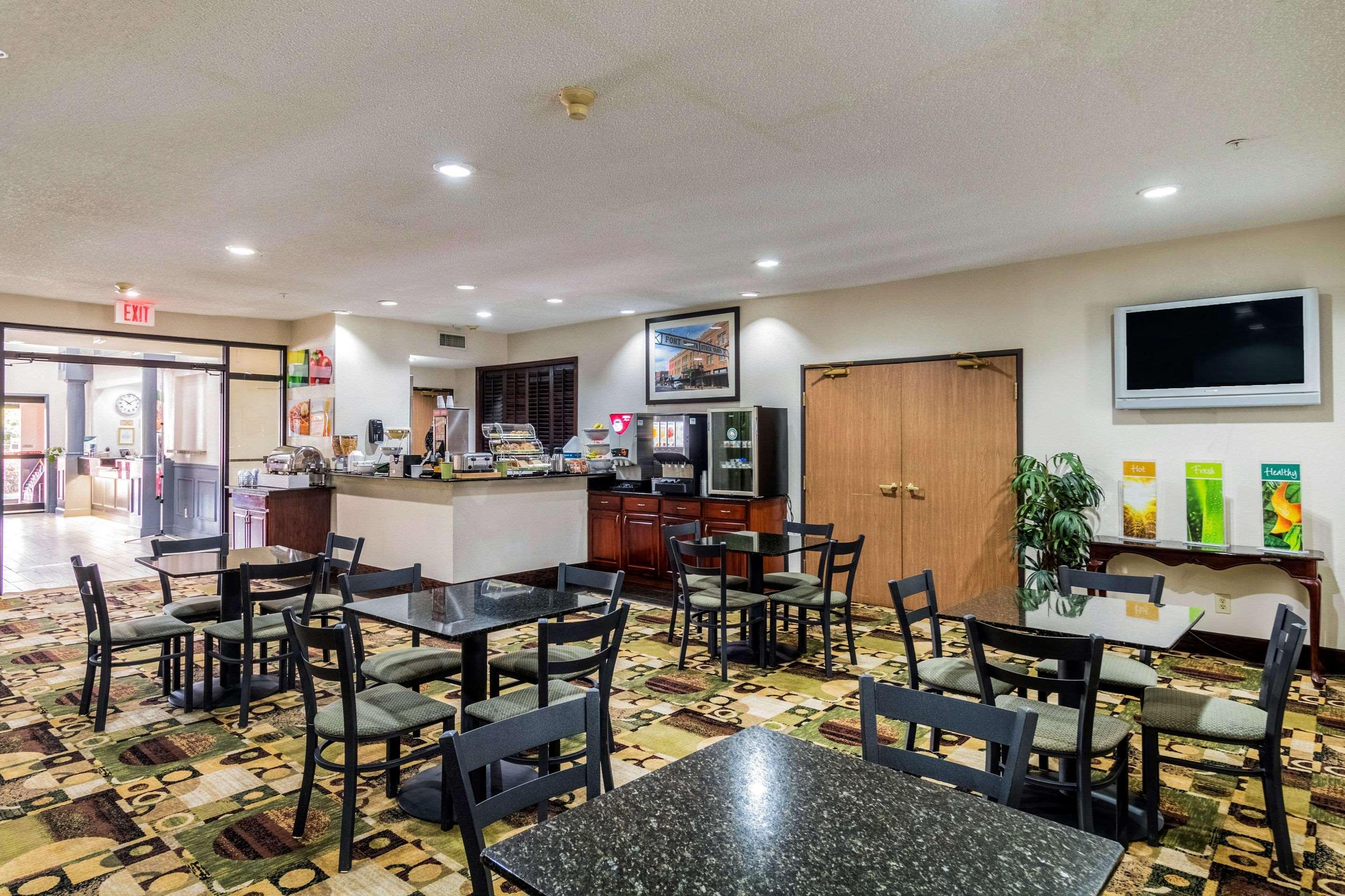 Quality Suites Burleson - Ft Worth エクステリア 写真