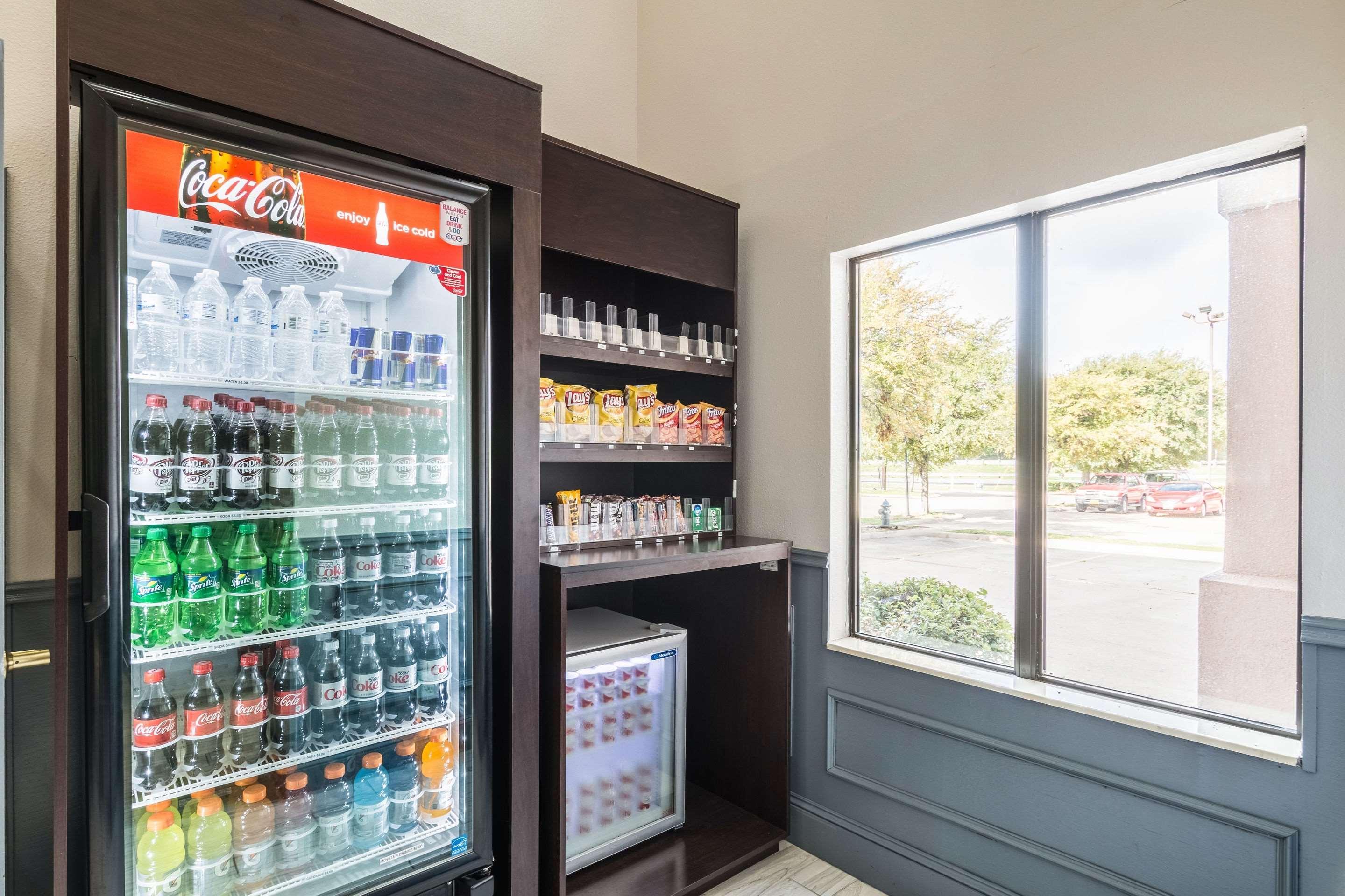 Quality Suites Burleson - Ft Worth エクステリア 写真