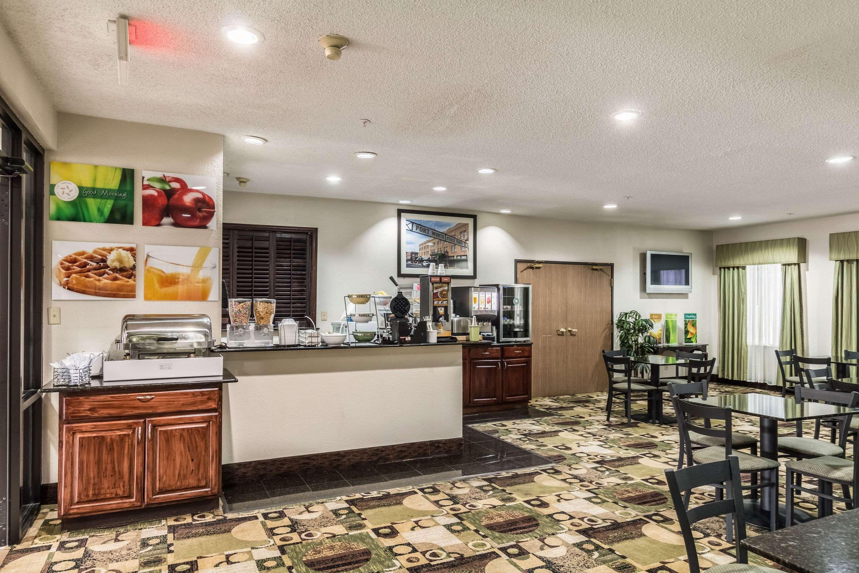 Quality Suites Burleson - Ft Worth エクステリア 写真