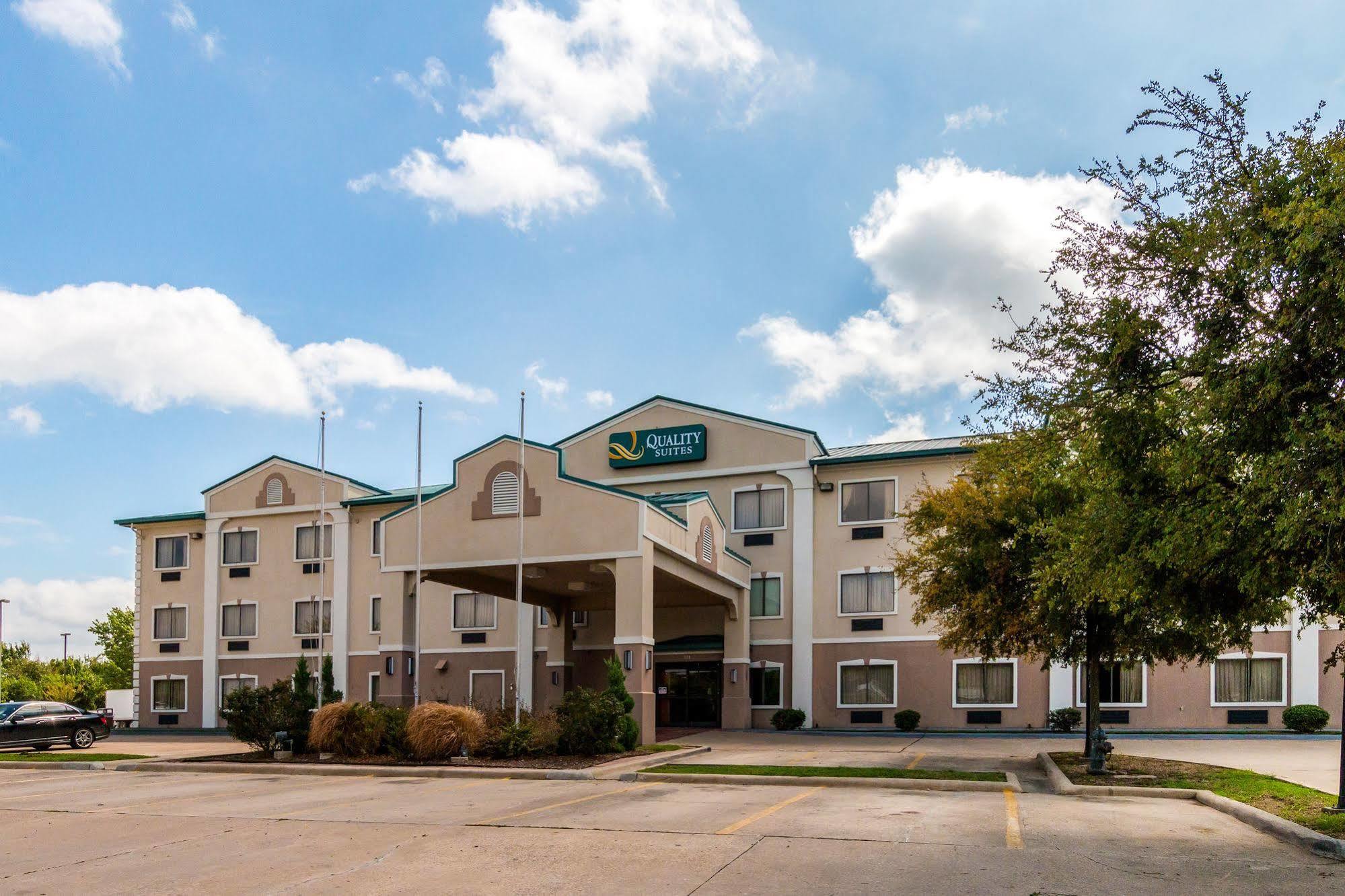 Quality Suites Burleson - Ft Worth エクステリア 写真